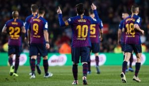 Barcelona despide el año como líder de LaLiga