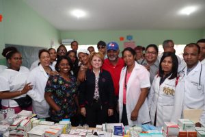 Diputada Lucía Medina encabeza operativo médico en Vallejuelo Diputada Lucía Medina encabeza operativo médico en Vallejuelo