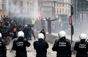 BRUSELAS: Protesta contra pacto migratorio ONU deja 97 detenidos BRUSELAS: Protesta contra pacto migratorio ONU deja 97 detenidos