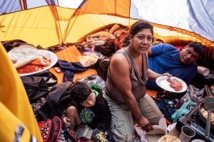 Nostalgia y sueño americano marcan la Navidad de migrantes en México Nostalgia y sueño americano marcan la Navidad de migrantes en México