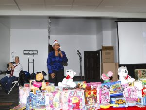 Fundación Gota del Saber recolecta juguetes para enviarlos a la RD Fundación Gota del Saber recolecta juguetes para enviarlos a la RD