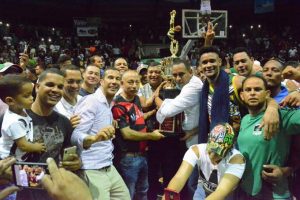 Parque Hostos campeón del basket superior de La Vega