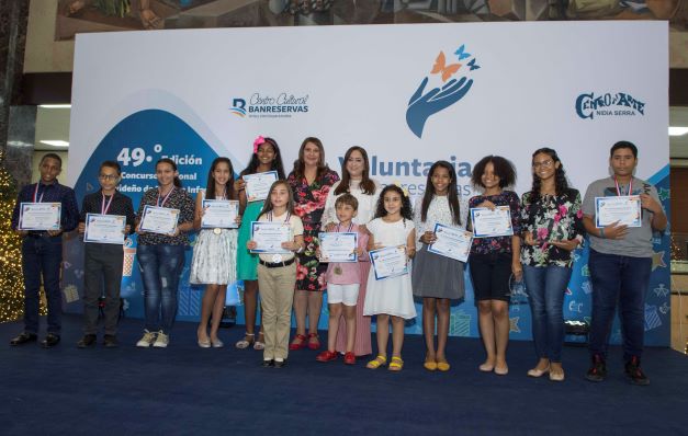 Voluntariado Banreservas premia a 91 niños en concurso de pintura infantil imagen