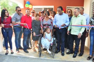 MAO: Fundación Sirila Ozuna entrega vivienda a familia pobre