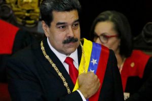 Nicolás Maduro: «¿De ahora en adelante al presidente lo eligen en Washington?»