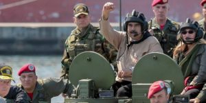 VENEZUELA: Maduro realiza ejercicios militares ante posible conflicto armado