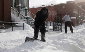 EEUU: Chicago enfrenta «peligroso» frío con estufas en la calle y refugios de calor