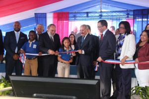 SDN: Presidente Danilo Medina inaugura escuela básica en Villa Mella