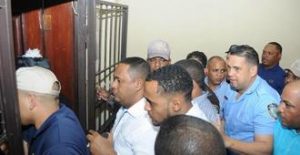 SANTIAGO: Dictan prisión a coronel y otros policías acusados muerte reo