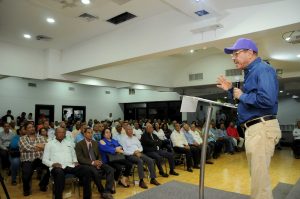 Montás pide Leonel y Danilo Medina se excluyan de carrera presidencial en el PLD