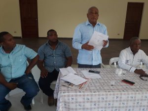 BARAHONA: Senador arremete contra el director del Indrhi