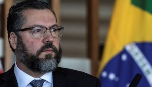 Brasil dice que Maduro puede dejar el poder con «un mínimo de dignidad»