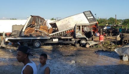 Un muerto, cinco heridos durante la  explosiÃ³n de fÃ¡brica en Los Alcarrizos
