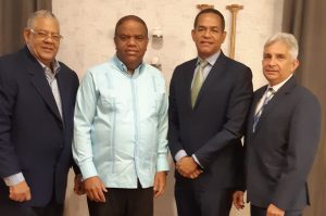 Ministro de Deportes exhorta apoyar basket superior de Santiago