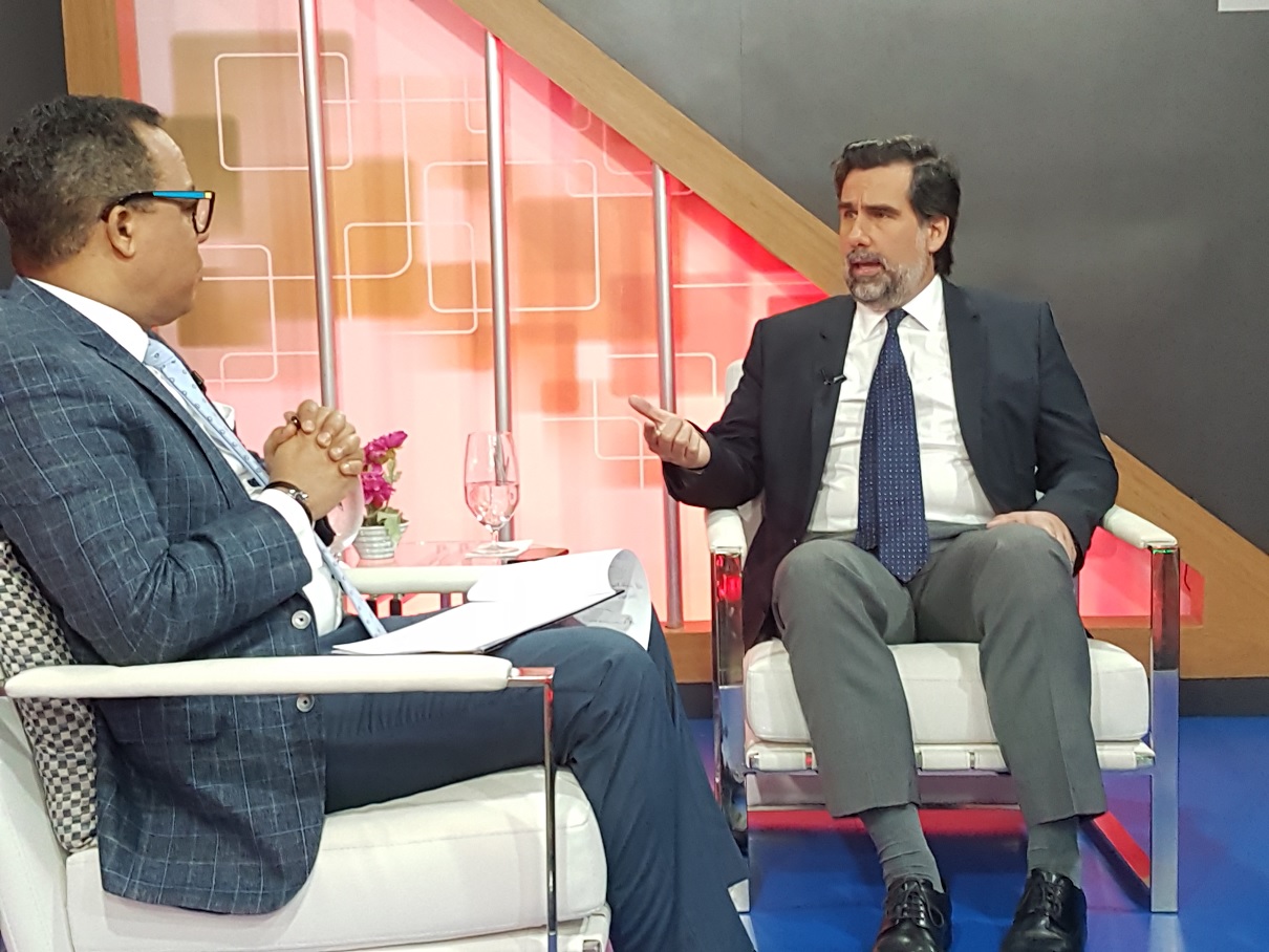 ADIE revela distribuidoras compran energía más cara por ausencia contratos imagen