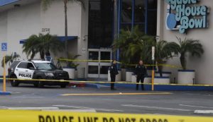 EEUU: Al menos 3 muertos y 4 heridos en tiroteo en bolera en Los Ángeles EEUU: Al menos 3 muertos y 4 heridos en tiroteo en bolera en Los Ángeles