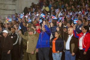 CUBA: Castro aparece en público tras el tornado en La Habana
