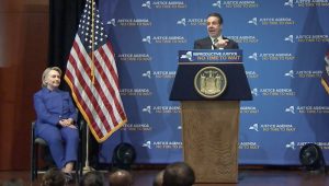 Gobernador impulsa propuesta para despenalizar el aborto en NY