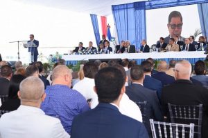 Danilo Medina encabeza inauguración del nuevo Helipuerto de Santo Domingo Danilo Medina encabeza inauguración del nuevo Helipuerto de Santo Domingo