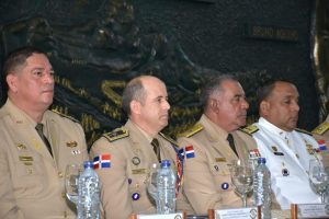 Circula libro Origen y Evolución Academia Batalla de las Carreras