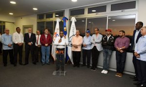 Gobierno entrega palco de prensa del Estadio Quisqueya