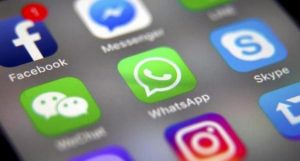 Facebook planea integrar WhatsApp, Instagram y Messenger, según la prensa
