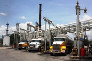 R.Dominicana controla despacho combustibles por escasez en Haití