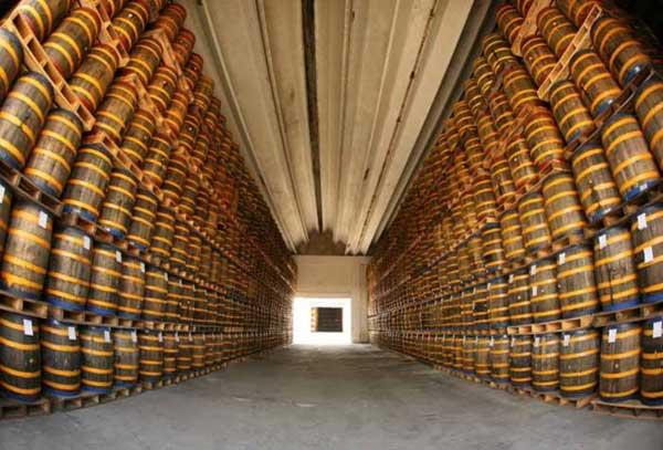 Productores de ron apoyan las acciones de la DGII para frenar evasión fiscal imagen