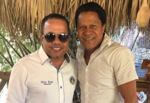 Cantante Héctor Acosta conforma equipo para Senaduría de Bonao