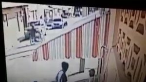 Video muestra cuando disparan Coronel en Baní y cómo es dejado abandonado