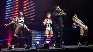 CUBA: Ministerio de Cultura prohíbe por decreto la difusión del reggaetón CUBA: Ministerio de Cultura prohíbe por decreto la difusión del reggaetón