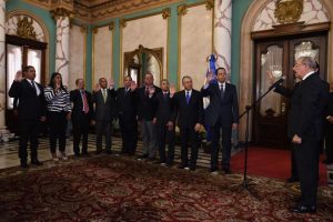El presidente Danilo Medina toma juramento a nuevos funcionarios