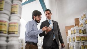 VENEZUELA: Guaidó entrega primer lote ayuda a una entidad religiosa