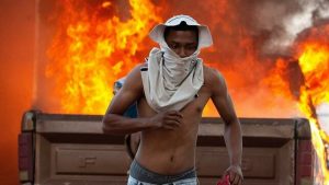 Brasil acusa al régimen de Maduro de perpetrar actos violentos en la frontera Brasil acusa al régimen de Maduro de perpetrar actos violentos en la frontera