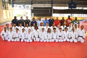 FIJ impulsa judo desde la base con formación de instructores
