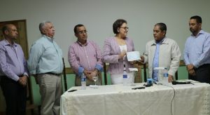 Entregan partida de RD$10 millones para combatir sequía y plaga en el Noroeste