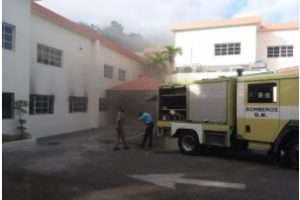 Evacuan personal Superintendencia de  Valores tras fuego en una de sus áreas