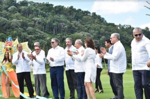 La RD contempla recibir este año 2019 ocho millones 500 mil turistas