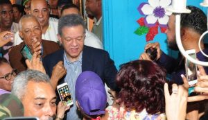 Leonel promete convertir a Montecristi en una zona de desarrollo sostenible Leonel promete convertir a Montecristi en una zona de desarrollo sostenible