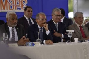 Danilo dice en 10 años mitad empleos se perderían por avances de la tecnología