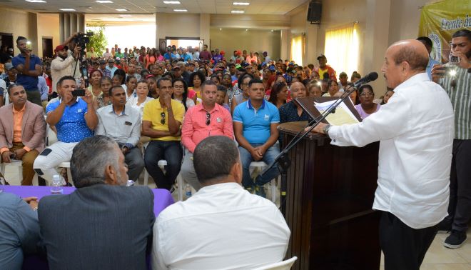 Montás advierte pueblo daría la espalda al PLD si presenta candidatos del pasado imagen