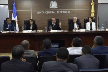 JCE discutirá costo de las primarias con los partidos irán al proceso en la RD