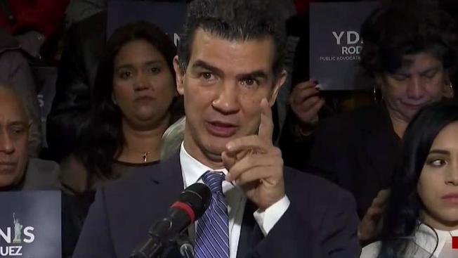 Tres latinos buscan hacer historia al presentarse para defensor del pueblo imagen