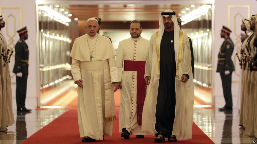 ABU DABI: El papa Francisco llega en visita oficial a los Emiratos Arabes Unidos imagen