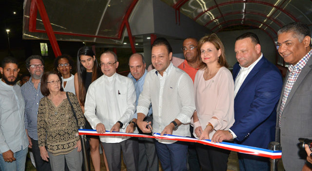 SANTIAGO: Alcaldía inaugura Túnel Peatonal y Cultural parque Los Cauchos imagen
