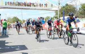 Jean Carlos Crispín gana segunda etapa Vuelta Ciclista Independencia
