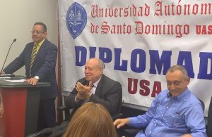 UASD y CESUDEX inauguran diplomado sobre Ciencias Políticas UASD y CESUDEX inauguran diplomado sobre Ciencias Políticas