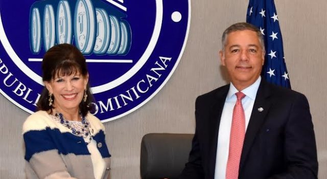 Simplifican proceso para inversiones de empresas de EE.UU. en R.Dominicana imagen