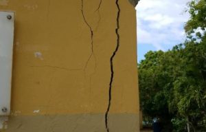 Sismo provoca grietas en 16 centros escolares en la región este de RD