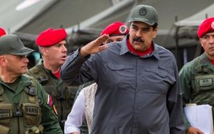 Venezuela cierra frontera marítima con Curazao y bloquea entrada de ayuda
